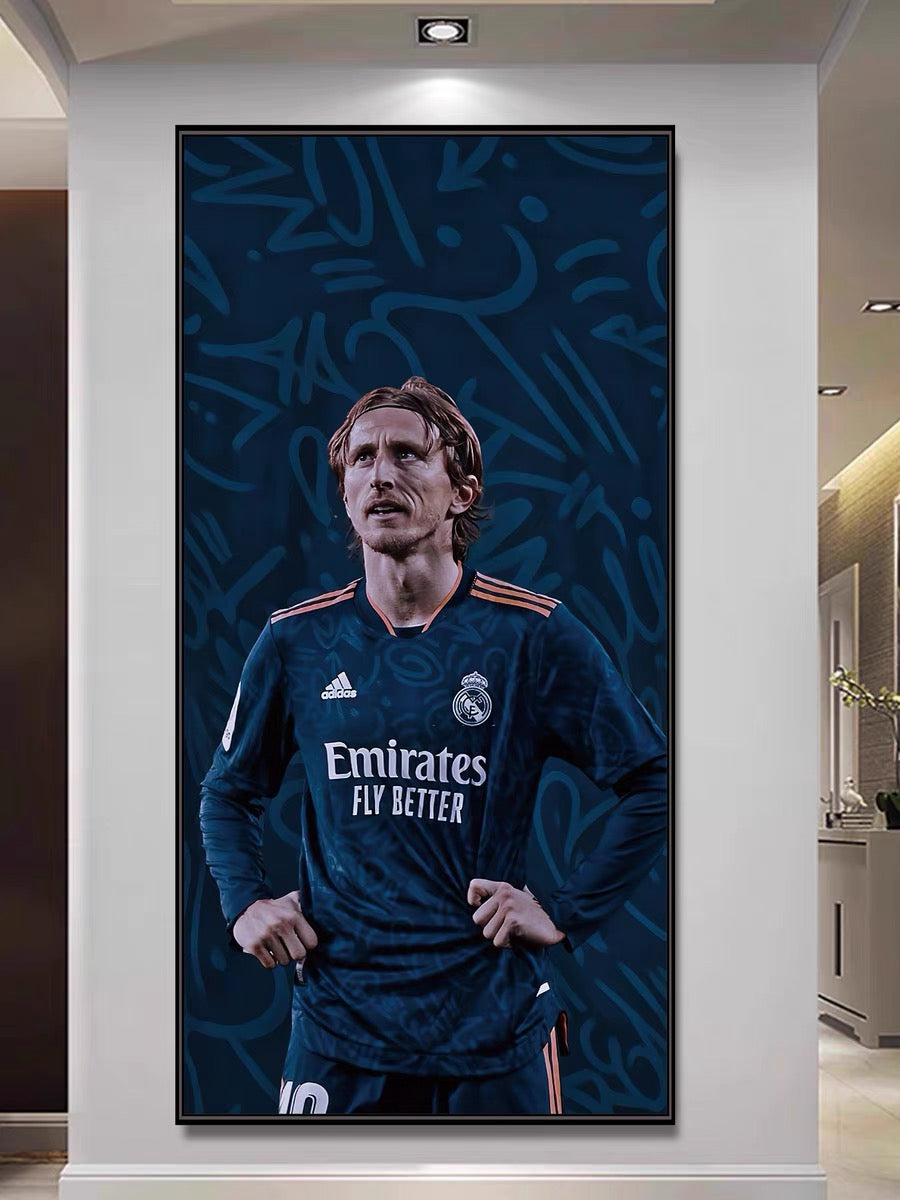 Luka Modrić Real Madrid - Vertical 1:2 Wall Art